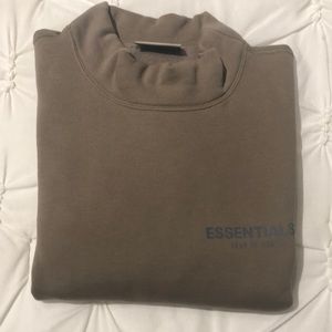Essentials Fear of God crewneck.